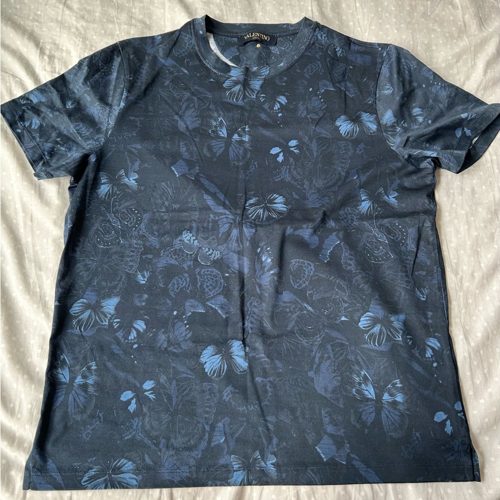 Valentino t-shirt. Size - S.